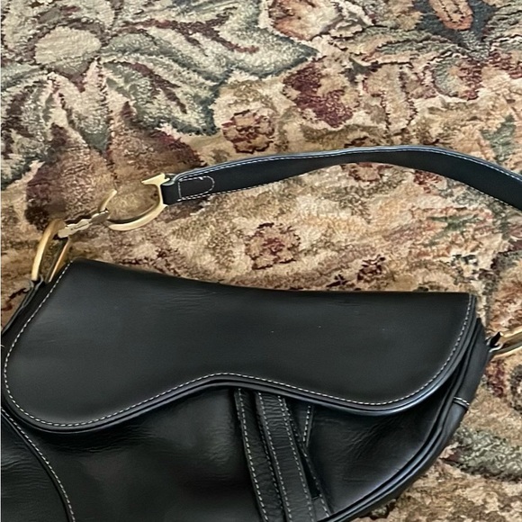 * DISCOUNTED PRE CHRISTMAS SALE**AUTHENTIC 💯 2002 DIOR SADDLE BLACK LEATHER BAG - Picture 2 of 10